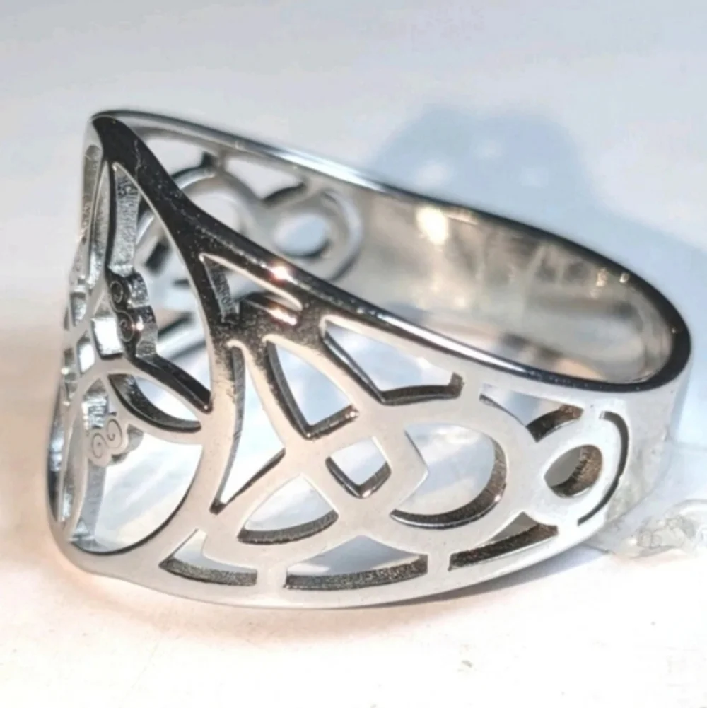 Silvery Stainless  steel Cutout Celtic-knot Style Ring Sz9